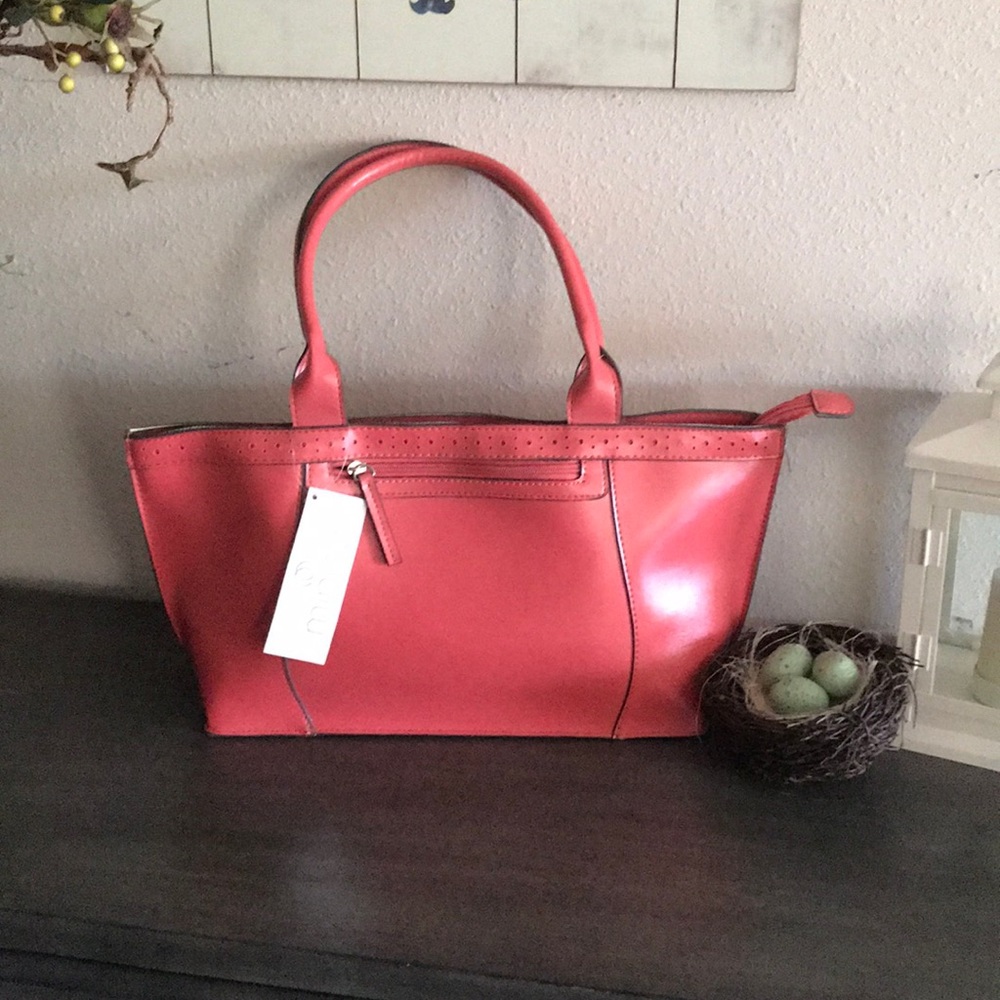 Minicci purse. NWT